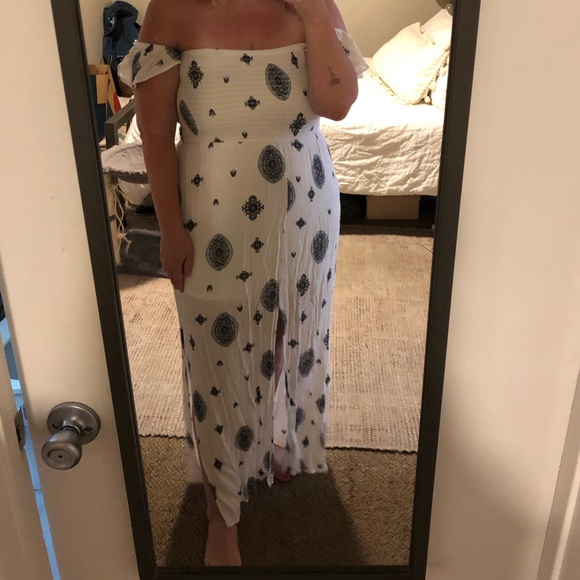 Flowy white summer dress - Picture 5 of 5